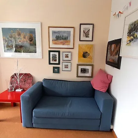 Ruhiges Einzelzimmer Mit Kuechen- Und Badnutzung Nahe Bhf Habitación en casa particular *