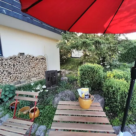 Séjour chez l'habitant Ruhiges Einzelzimmer Mit Kuechen- Und Badnutzung Nahe Bhf *